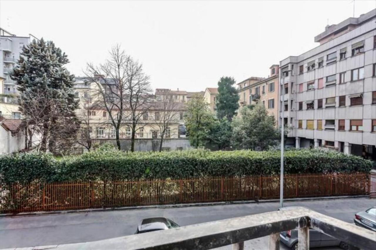Porta Romana Comfortable Flat Con Balcone Milánó Kültér fotó